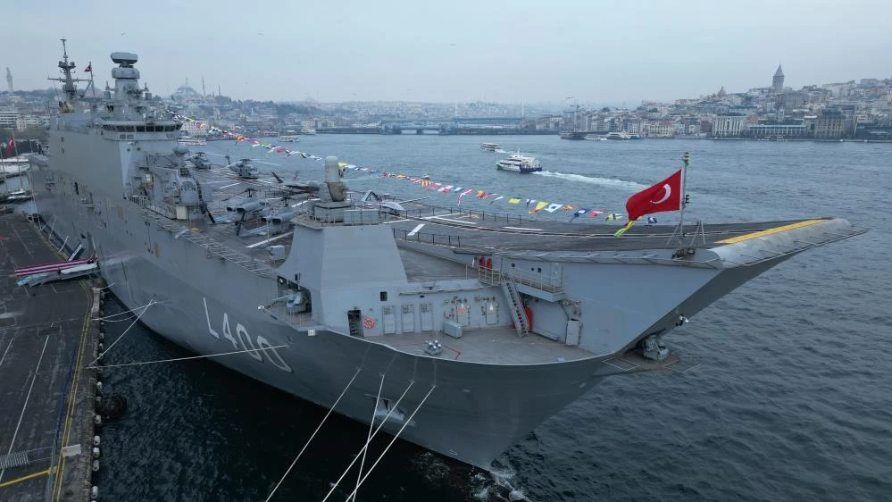 Dünyanın ilk SİHA gemisi TCG Anadolu'dan en özel fotoğraflar 