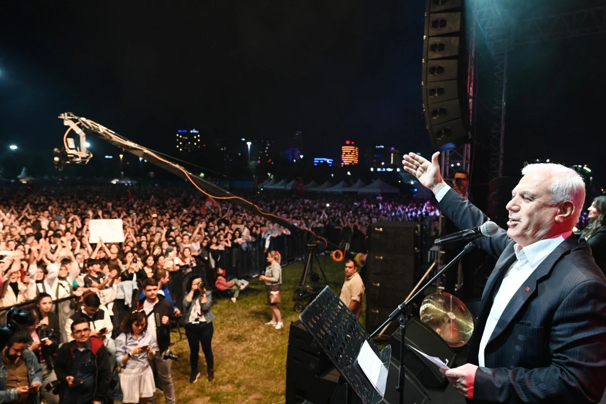 19 Mayıs ’Bursa Gençlik Şenliği’ ile doyasıya yaşanıyor