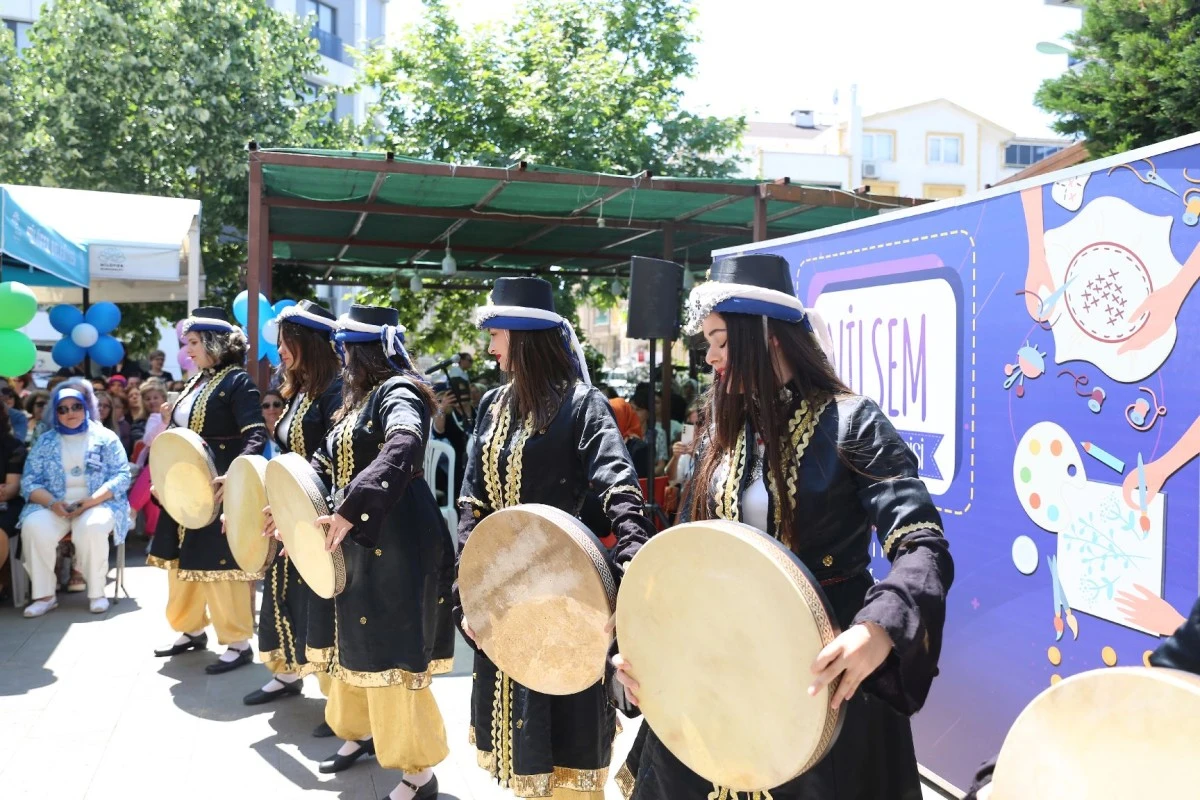 NİLSEM’li kadınların eserleri göz doldurdu