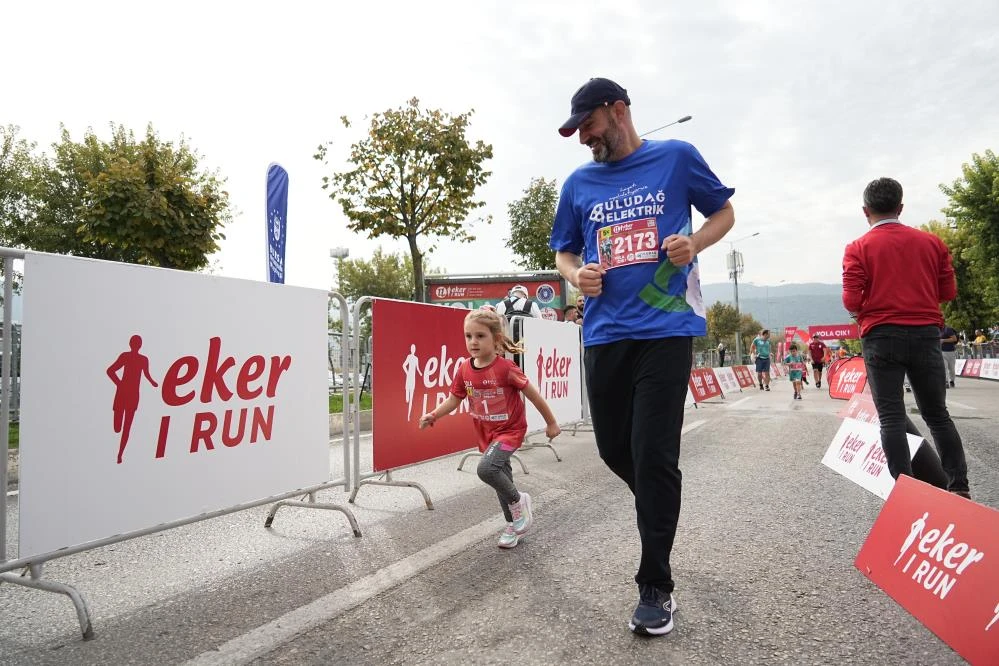 Bursalılar 11. Eker I Run ile Türkiye'ye farkını gösterdi