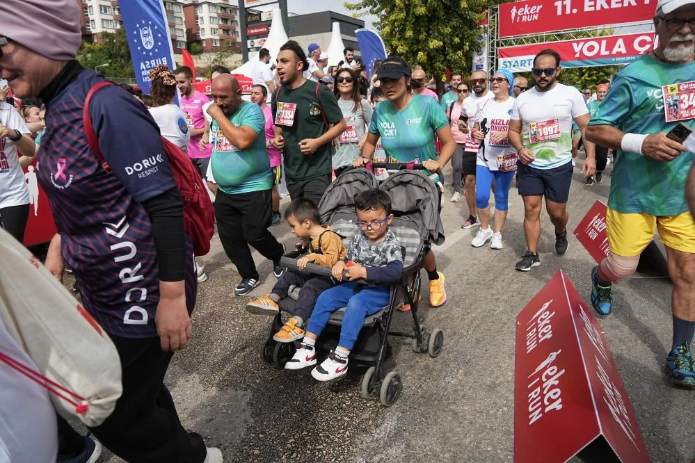 Bursalılar 11. Eker I Run ile Türkiye'ye farkını gösterdi