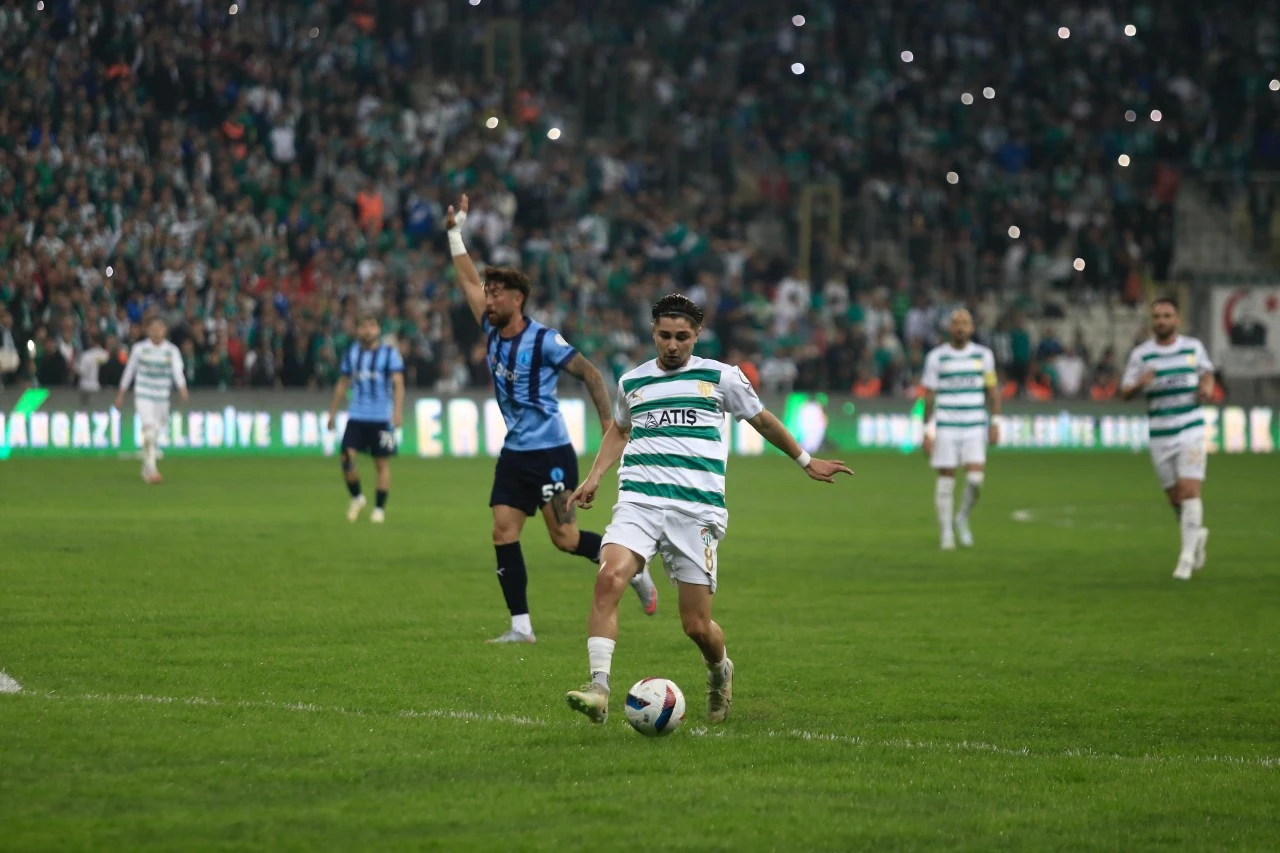 Bursaspor Kütahyaspor karşısında 1-0 öne geçti