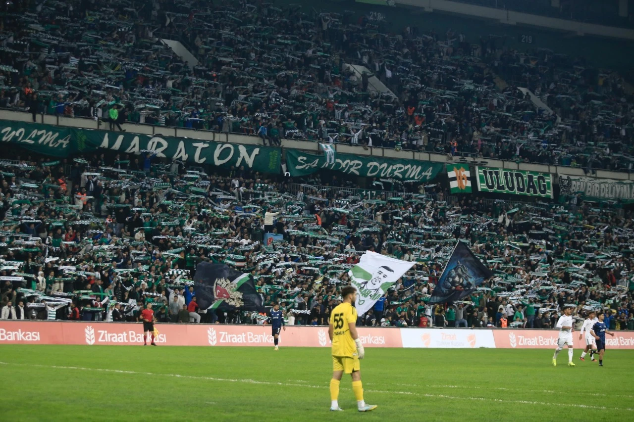 Ziraat Türkiye Kupası Bursaspor - 7 Eylül Turgutlu 1984 karşılaşmasında ilk yarı