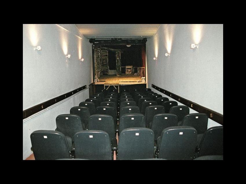 Feraizcizade Oda Tiyatrosu