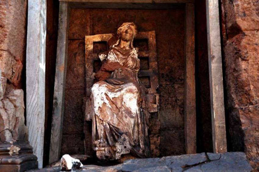  2 bin 100 yıllık Ana Tanrıça Kibele heykeli bulundu