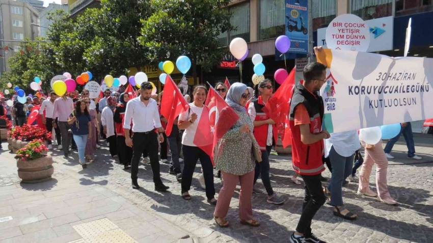 Koruyucu aileler günlerini kutladı