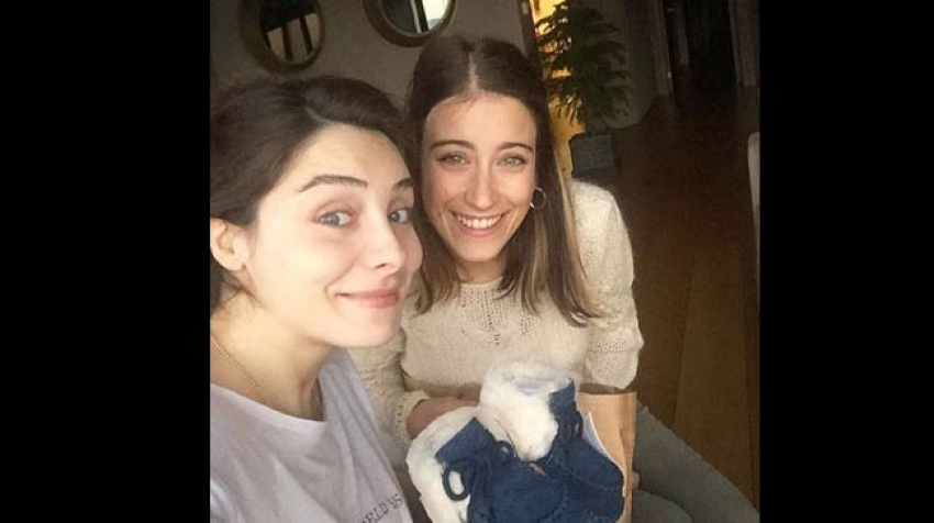 Hazal Kaya, Nur Fettahoğlu'nu unutmadı!