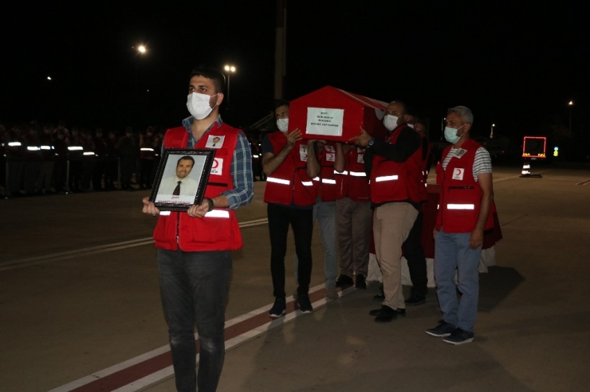 Suriye’de şehit olan Kızılay görevlisi törenle memleketine uğurlandı