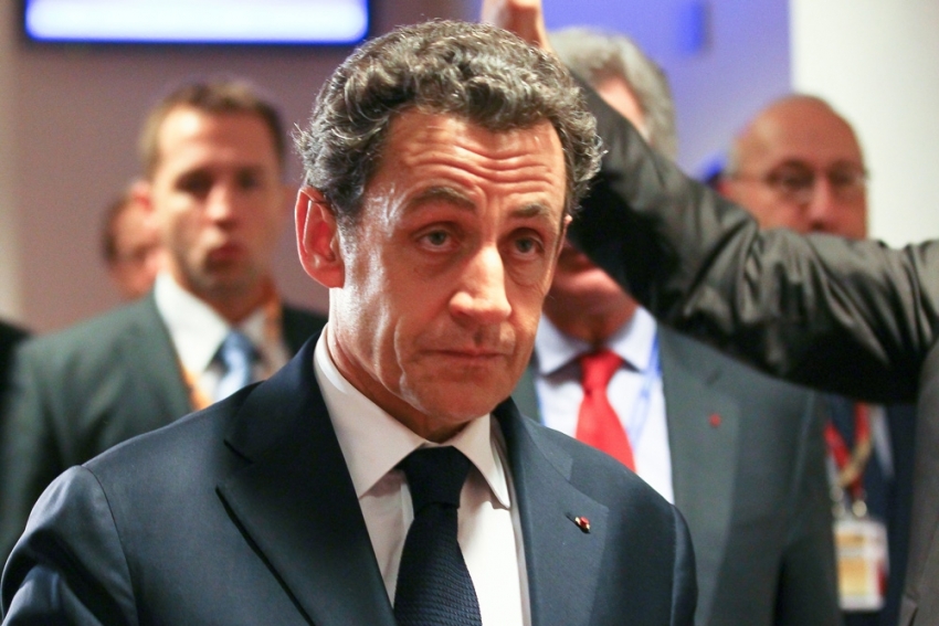 Fransa’nın eski Cumhurbaşkanı Sarkozy, yolsuzluk suçlamasıyla yargılanacak