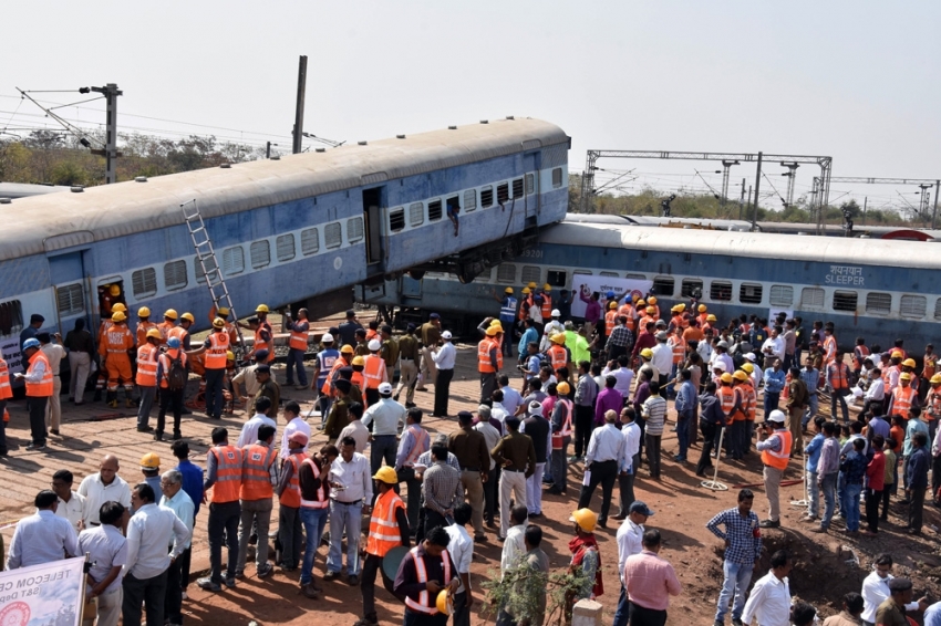 Tren kazalarında son iki yılda yaklaşık 50 bin kişi öldü