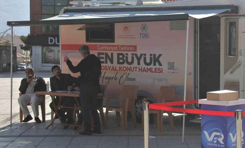 Sosyal konut projesi vatandaşlara mobil araçla tanıtıldı