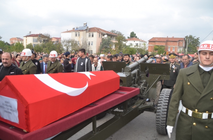 Samsun şehidini uğurladı