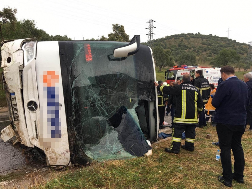 Milas’ta feci kaza: 2 ölü, 12 yaralı