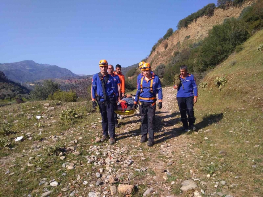 Uçuruma düşen şahsın imdadına AFAD ekipleri yetişti