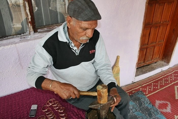 10 yaşında başladığı mesleği 67 yıldır yapıyor
