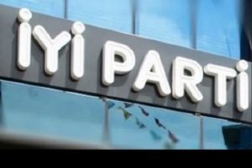 İYİ Parti'de bir istifa daha