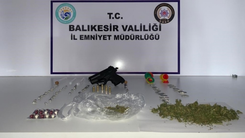 Ayvalık Polisi’nden torbacı avı