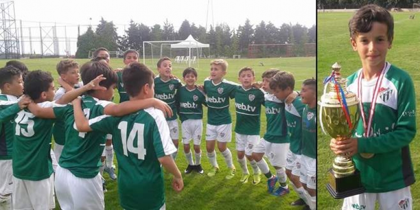 Bursaspor U10 şampiyon oldu