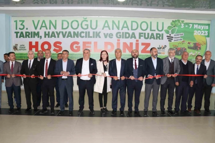 13. Van Doğu Anadolu Tarım Hayvancılık ve Gıda Fuarı kapılarını ziyaretçilere açtı
