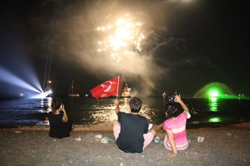 Antalya’da karada, denizde ve havada 30 Ağustos Zafer Bayramı coşkusu