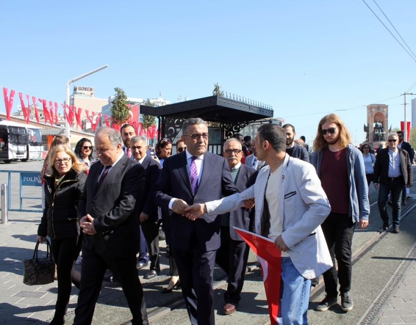 23 Nisan törenlerinde CHP’li Tanrıkulu’na tepki