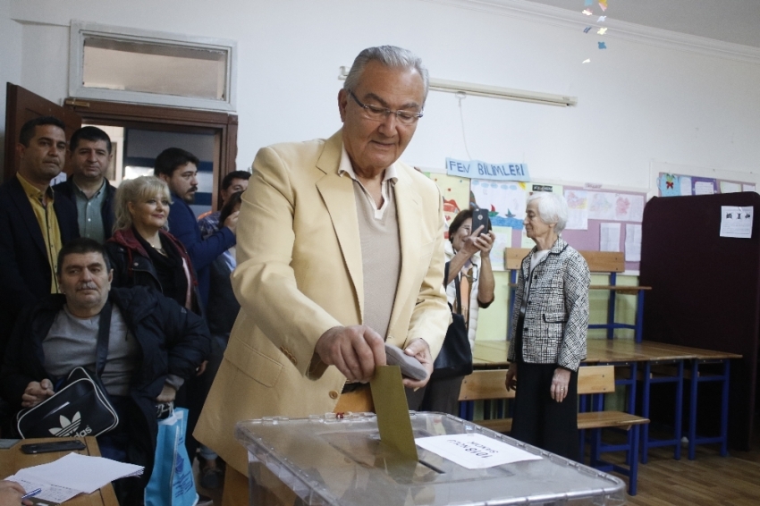 Baykal'ın oy kullandığı sandıktan 