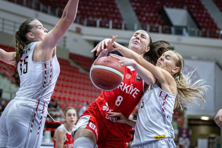 18 Yaş Altı Kız Basketbol Milli Takımı çeyrek finalde