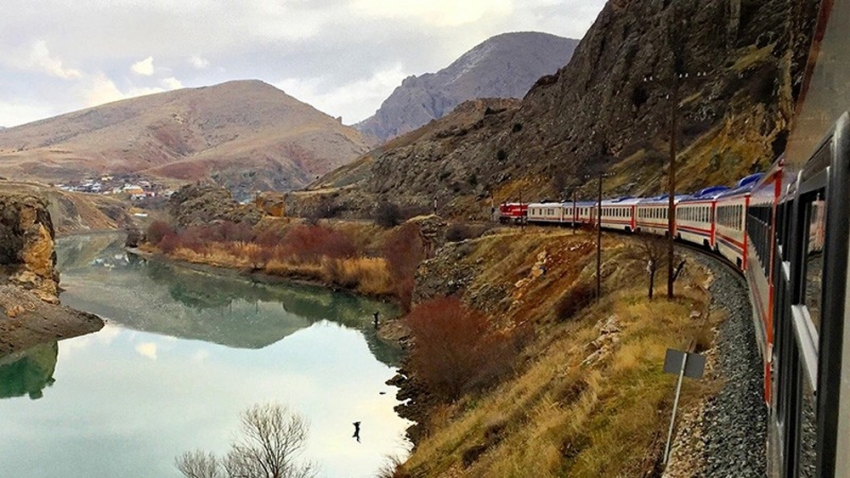 Turistik Doğu Ekspresi yola çıkıyor