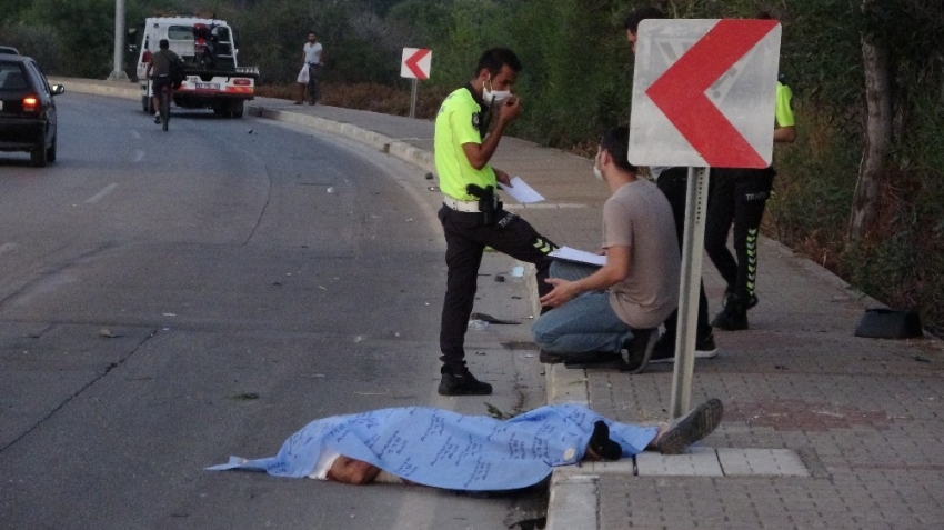 Elektrikli bisikletteki baba ile oğulu ölüm ayırdı