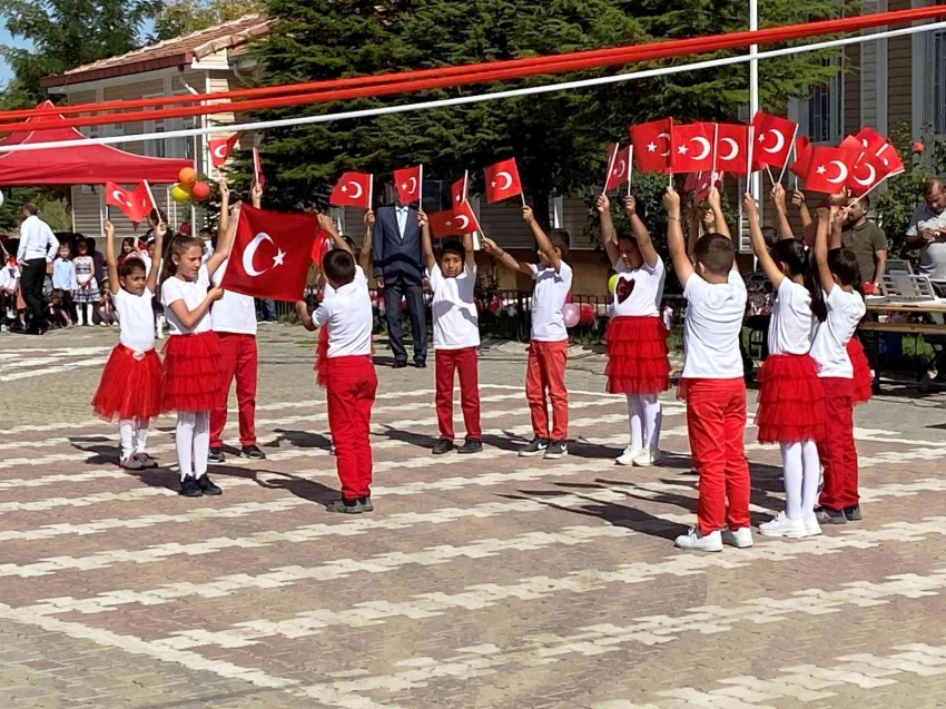 İlköğretim Haftası çeşitli etkinliklerle kutlandı