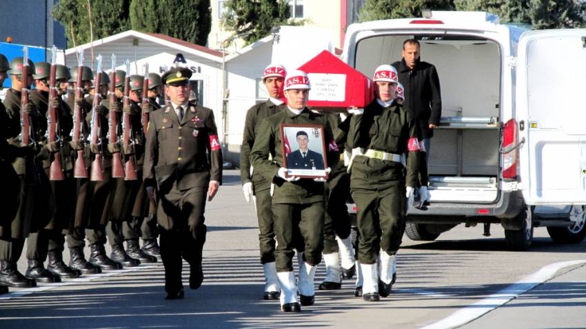 Fırat Kalkanı şehidi memleketine uğurlandı