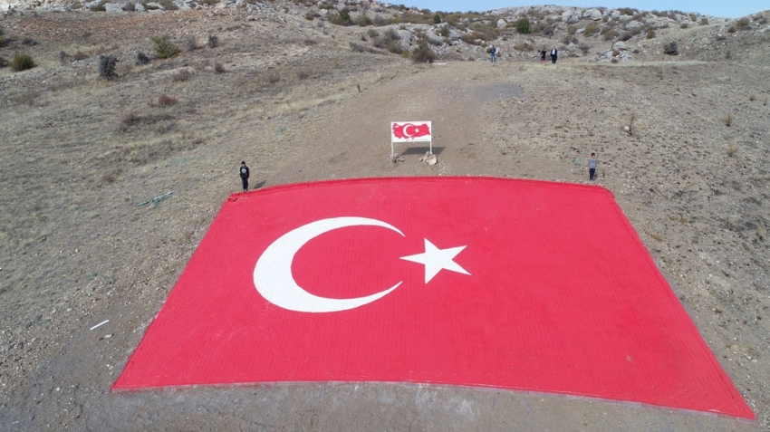 Bin bir zorlukla yaparak adını ’Barış Pınarı’ koydular