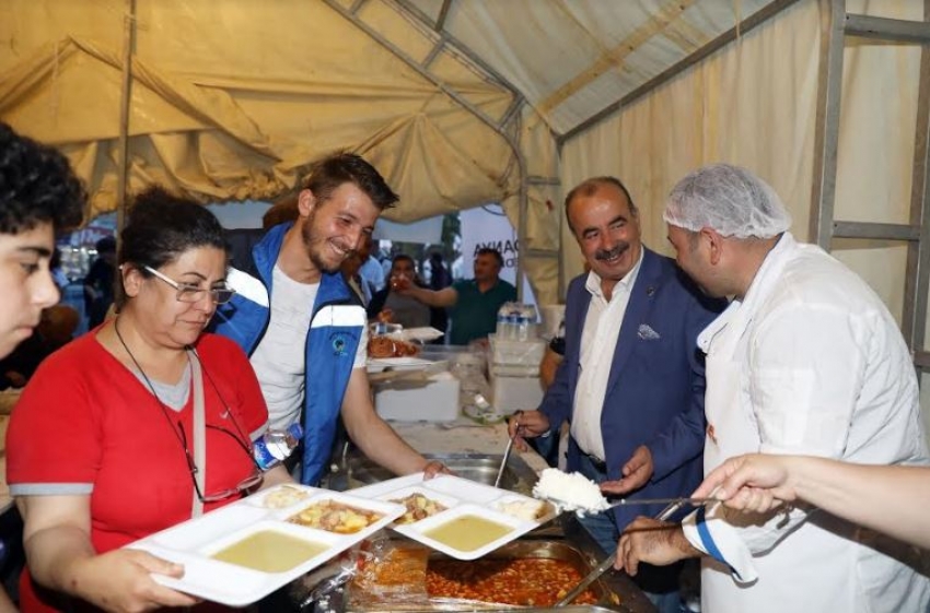 Mudanya iftar sofrasında buluştu