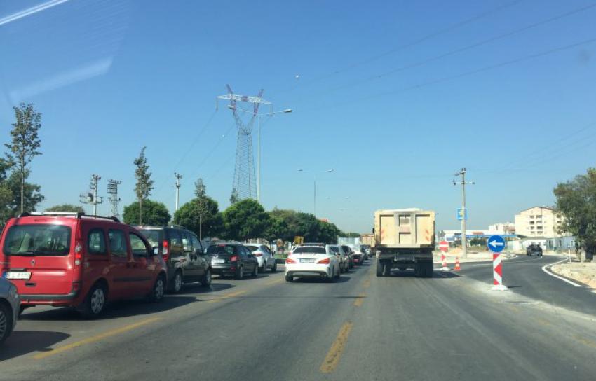 İzmir Yolu’nda trafik isyanı