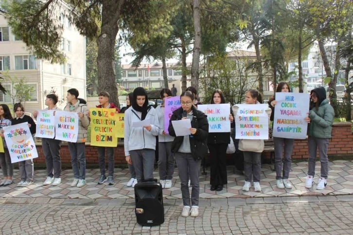 20 Kasım Dünya Çocuk Hakları Günü dolayısıyla Çocuk Hakları Bildirgesini okudular
