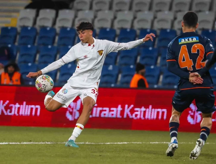 2005 doğumlu İzzet, Göztepe formasıyla ilk gol sevincini yaşadı
