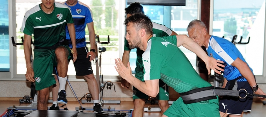 Bursaspor salonda çalıştı