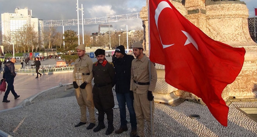 Taksim Meydanı’nda Sarıkamış nöbeti