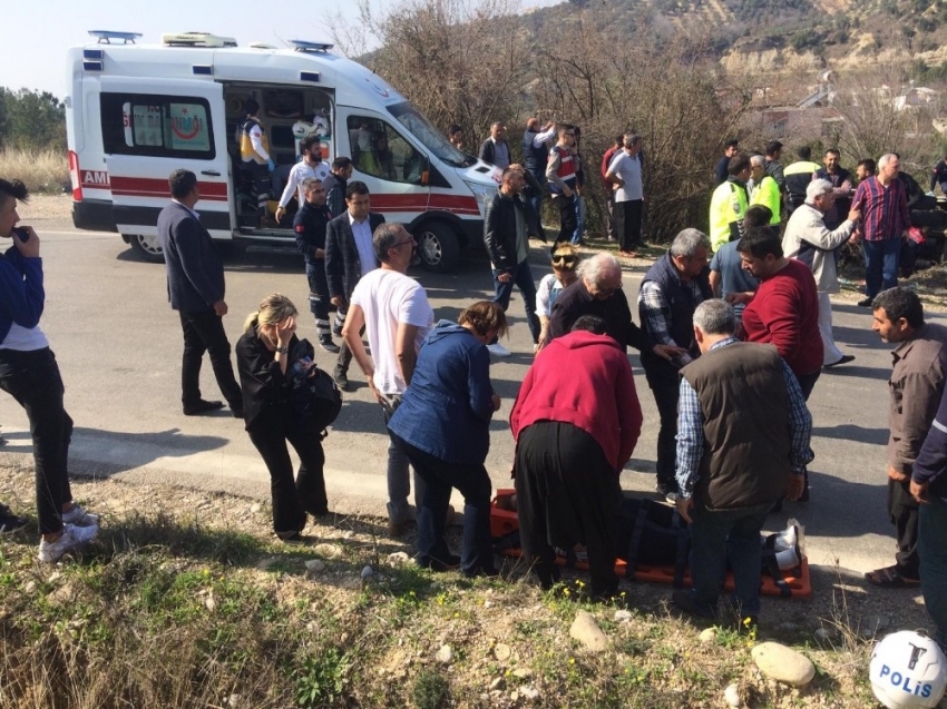 Gezi dönüşü otobüs kazası: Yaklaşık 40 yaralı