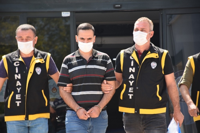 Bursa’da 4 çocuk babasını öldüren zanlı adliyede