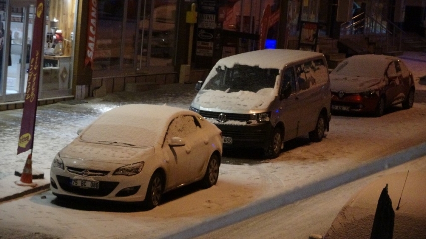 Ardahan beyaza büründü