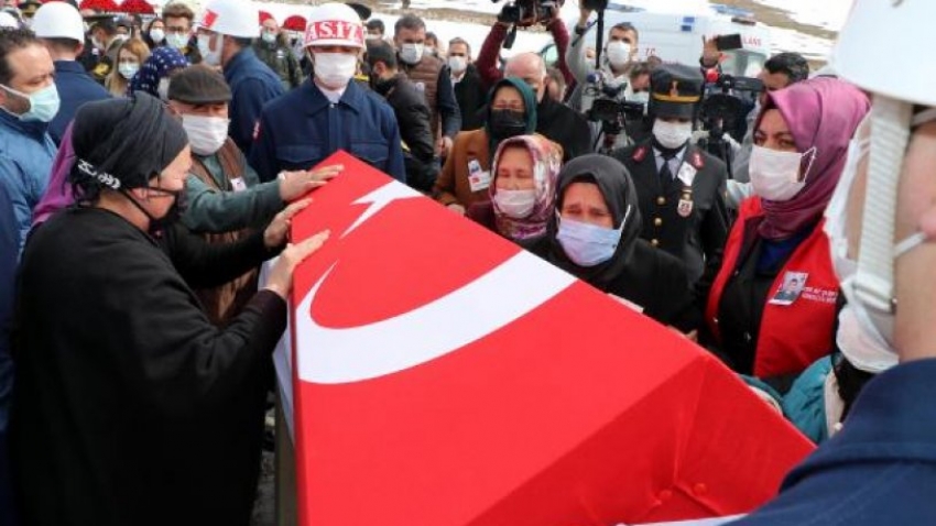 Bitlis şehidi Kayseri'de toprağa verildi