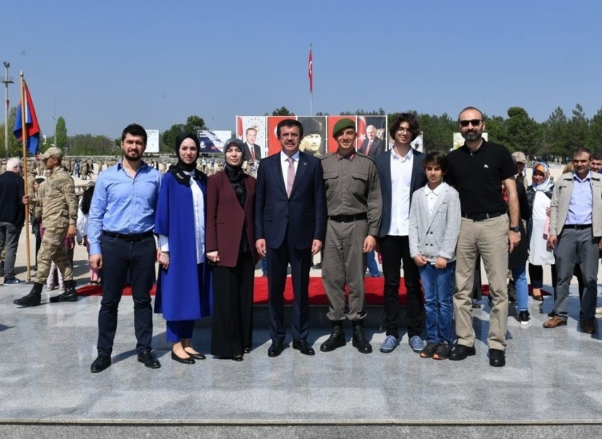 Bakan Zeybekci’nin gururlu günü