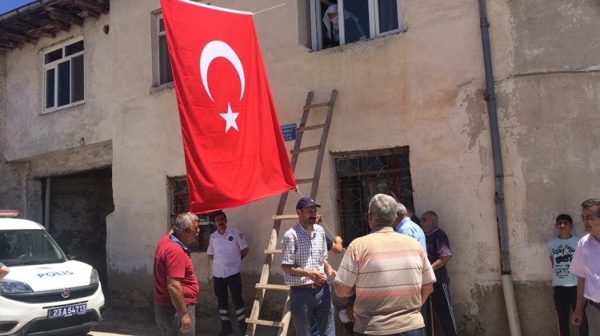 Şehit ateşi Elazığ’a düştü