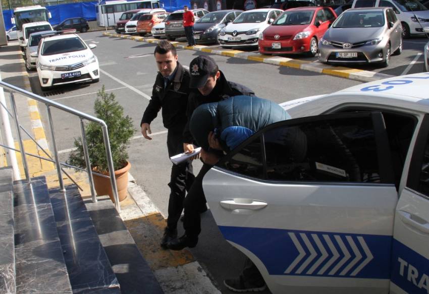 Bomba ihbarını yapan kişi yolcu çıktı