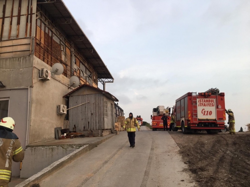 Tuzla Deri Sanayi’de korkutan yangın