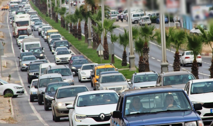 Bodrum kırmızı alarma geçti, ilçede adım atacak yer kalmadı