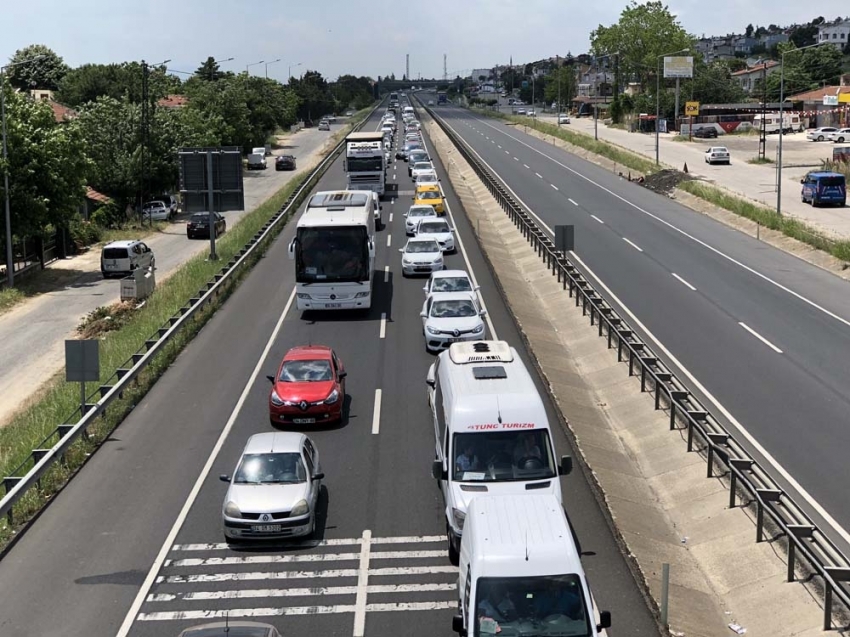 İstanbul’a dönüş yolunda yoğunluk