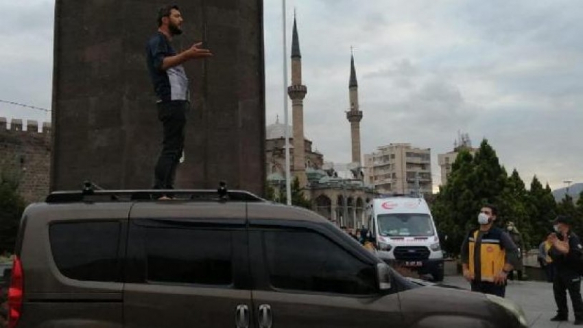 Nafakasını ödeyemeyince kendini yakmak istedi