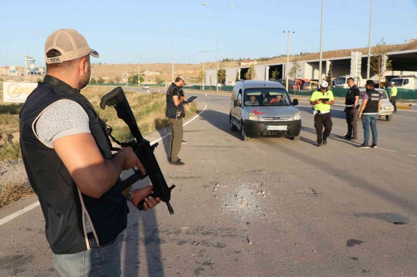 Şok uygulama! Ekipler uzun namlulu silahlarla harekete geçti